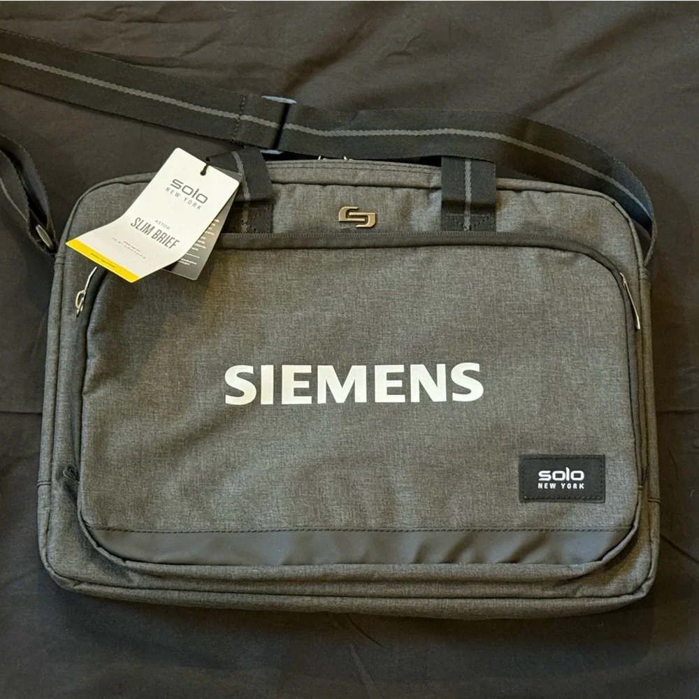 Solo New York Laptop bag w/ Siemens logo - Picture 1 of 2